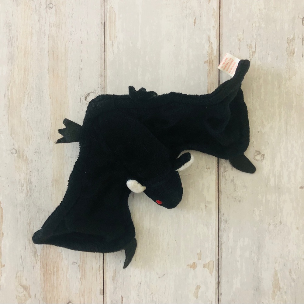 Ty Beanie Babies Radar the Bat Red Eyes Halloween Plush